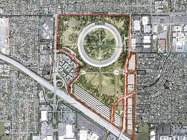 十年前，乔布斯为今天的 Apple Park 做了一个正确的选择