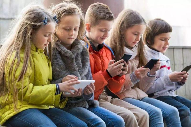 青少年使用iPhone上瘾 股东督促苹果采取措施