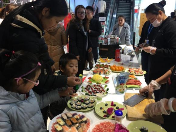 好看好吃好玩 尽在苏宁“非常不一样”美的超品日