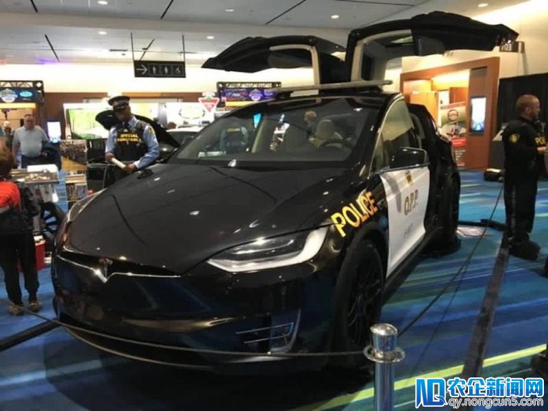 加拿大开始用一百多万的 Model X 当警车，国外的纳税人都不管吗？