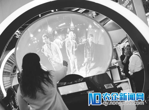 多款5G新品亮相巴塞罗那 5G商用减速