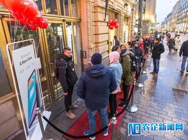 中国智能手机厂商竞相杀入美国市场 不