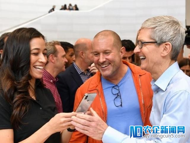 一部手机4人用：美国创新机热潮打击三