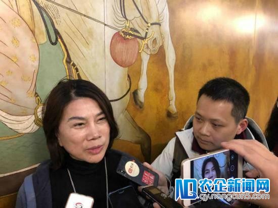 【7点见】网易百度均表示愿回国上市；B