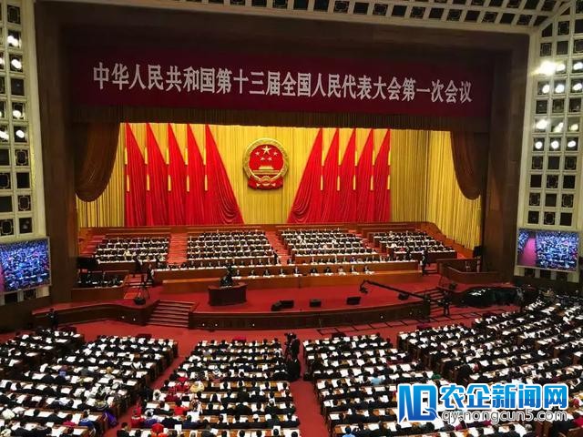 2018全国两会，这些内容值得电商人关怀