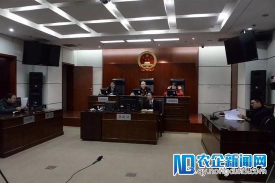 未满12岁女儿打赏男主播近十万 父亲起