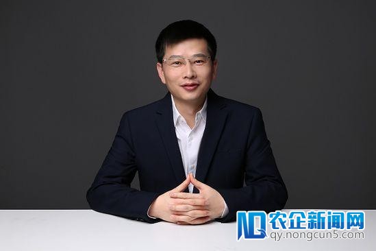 超万家客户抢着付费，两年完成盈亏均衡