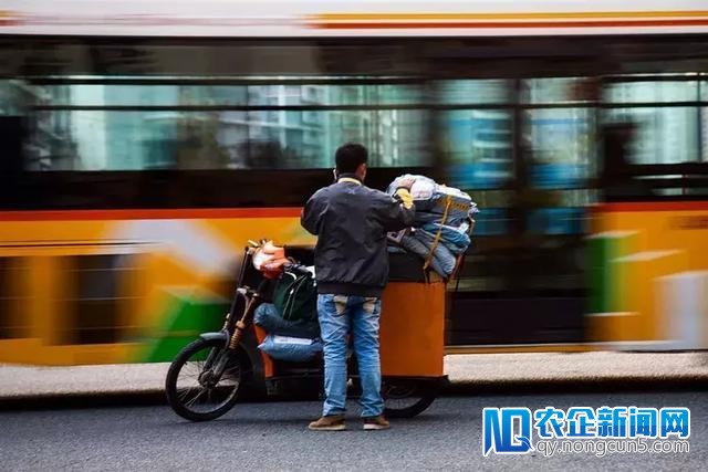你熟习的快递小哥还在吗？-天下网商-赋
