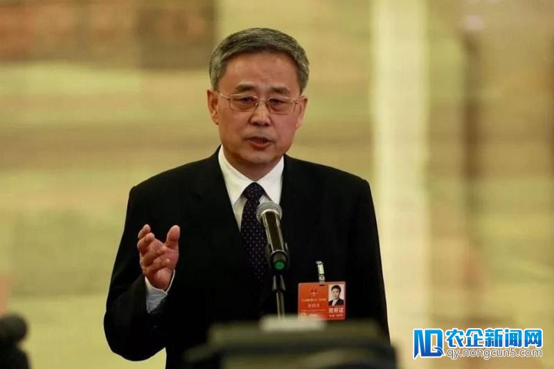 郭树清：互联网金融是一个单薄环节，往