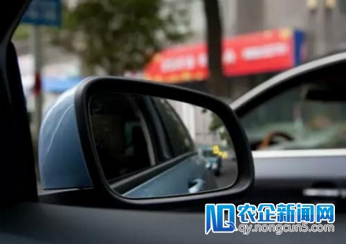 保守扩张形成继续巨亏，“背靠滴滴”或