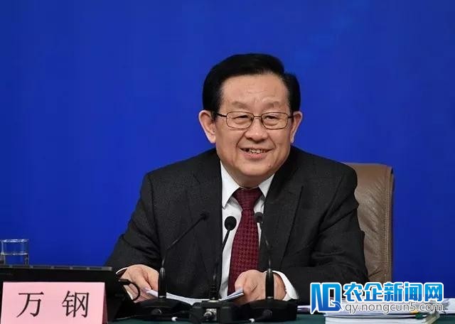 科技部部长万钢：中国将启动人工智能的