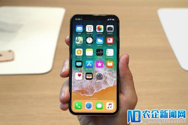 连线：iPhone让整个世界围绕它重组了一遍