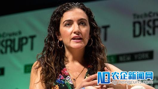 马云和蔡崇信向美国女装租赁网站投资20
