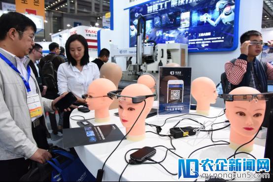 显示器件成为消费电子核心驱动力，DISPLAY CHINA 2018扬帆起航