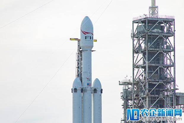 【早报】滴滴在深圳投放青桔单车被叫停/“淘宝特价版”上线/SpaceX 将获 5 亿美元新融资