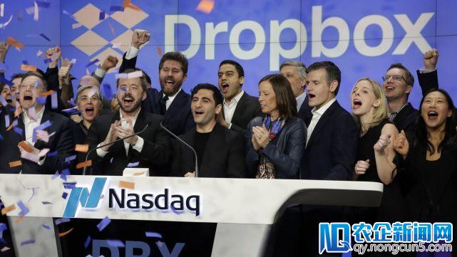 Dropbox首日涨逾35% 成Snap后最惊艳IPO科技股