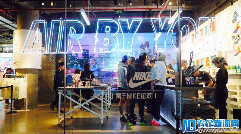 天猫超级品牌日携手NIKE 为你献上王俊凯设计款
