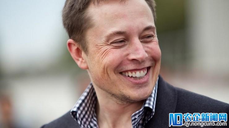 Elon Musk 破产流落街头，衣不蔽体，泪痕清晰可见！