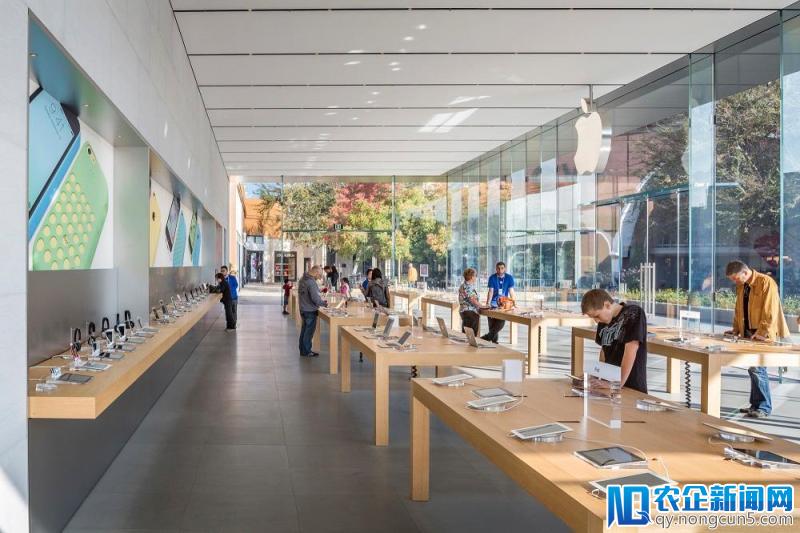 寻找早年的 Apple Store 旧址：乔布斯最常去的那间如今成了鞋店