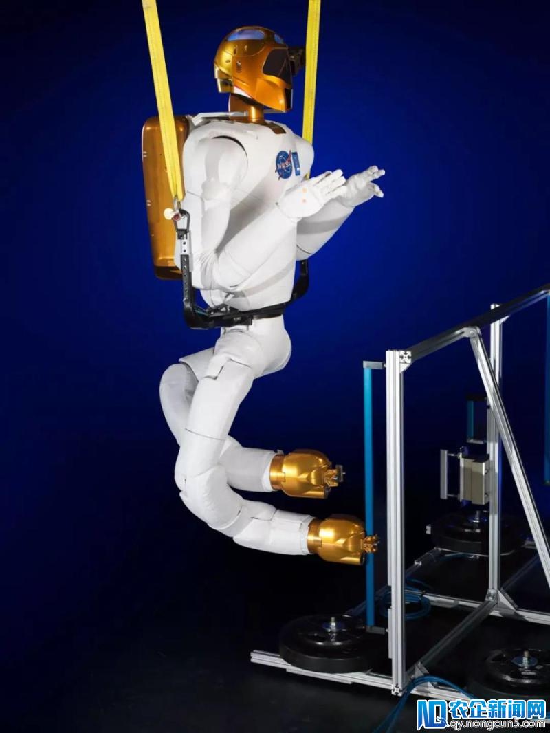 首个被 NASA「派往」国际空间站的宇航机器人 Robonaut，现在怎么样了？