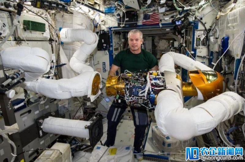 首个被 NASA「派往」国际空间站的宇航机器人 Robonaut，现在怎么样了？