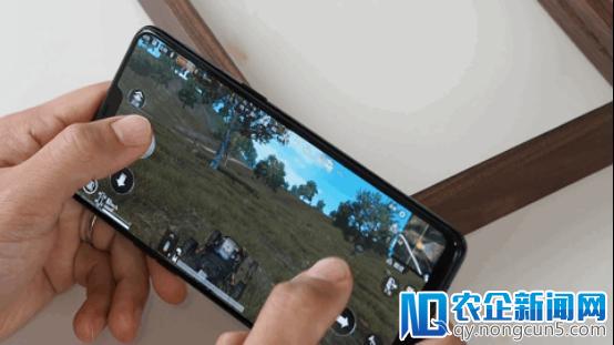 吃鸡卡不卡 OPPO R15实测绝地求生：发热续航画质超预期