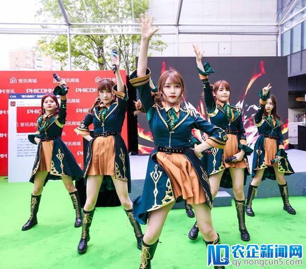 "码"到功“橙” 斐讯商城为“橙汁”送福利 SNH48 TEAMX小分队空降打Call!