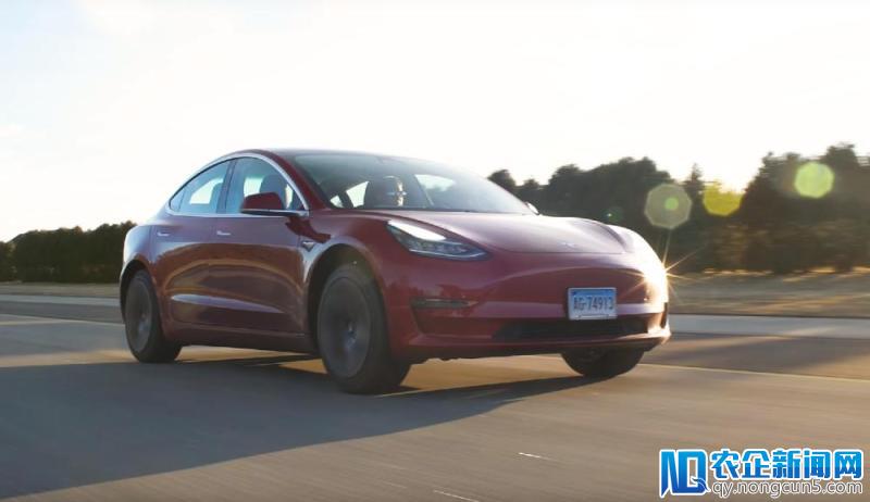 Model 3 刹车遭《消费者报告》痛批，马斯克竟罕见“服软”