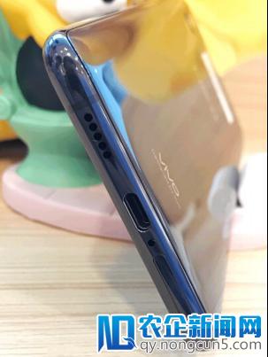 91.24%的零界全面屏 苏宁手机618再迎新品vivo NEX