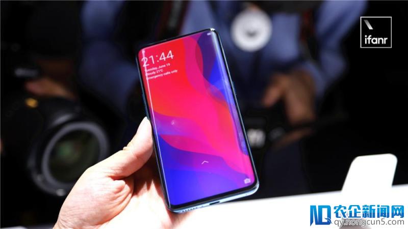 OPPO Find X 超凡一体外观的秘密：全隐藏式 3D 摄像头丨硬哲学