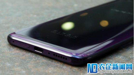 外媒评 OPPO Find X：无边框很梦幻 价格很现实