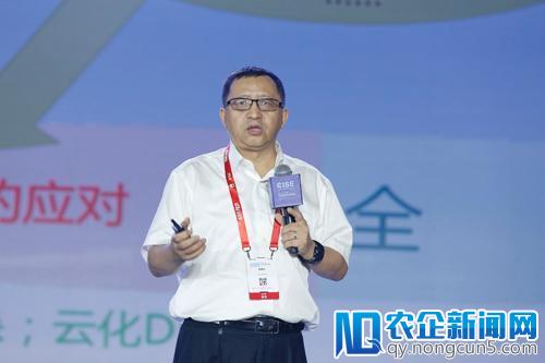 直击2018软博会 | 全球软件产业发展高峰论坛探讨人工智能